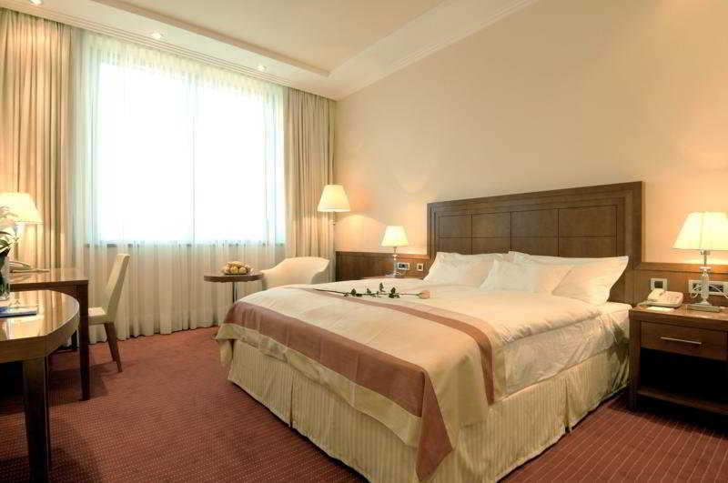 Hotel Antunovic Zagreb Zimmer foto